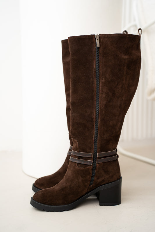 Чоботи з натуральної замші “Шоколад”