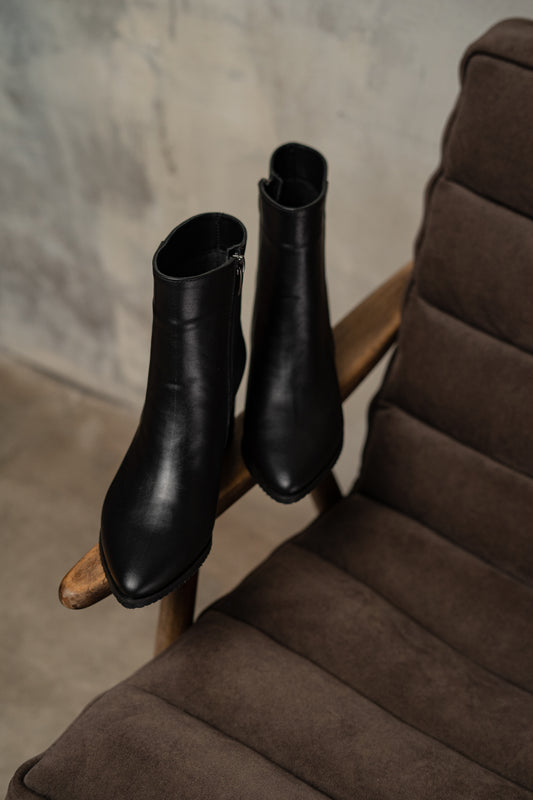 ✨ Чорні шкіряні жіночі черевики на підборах 6 см ✨