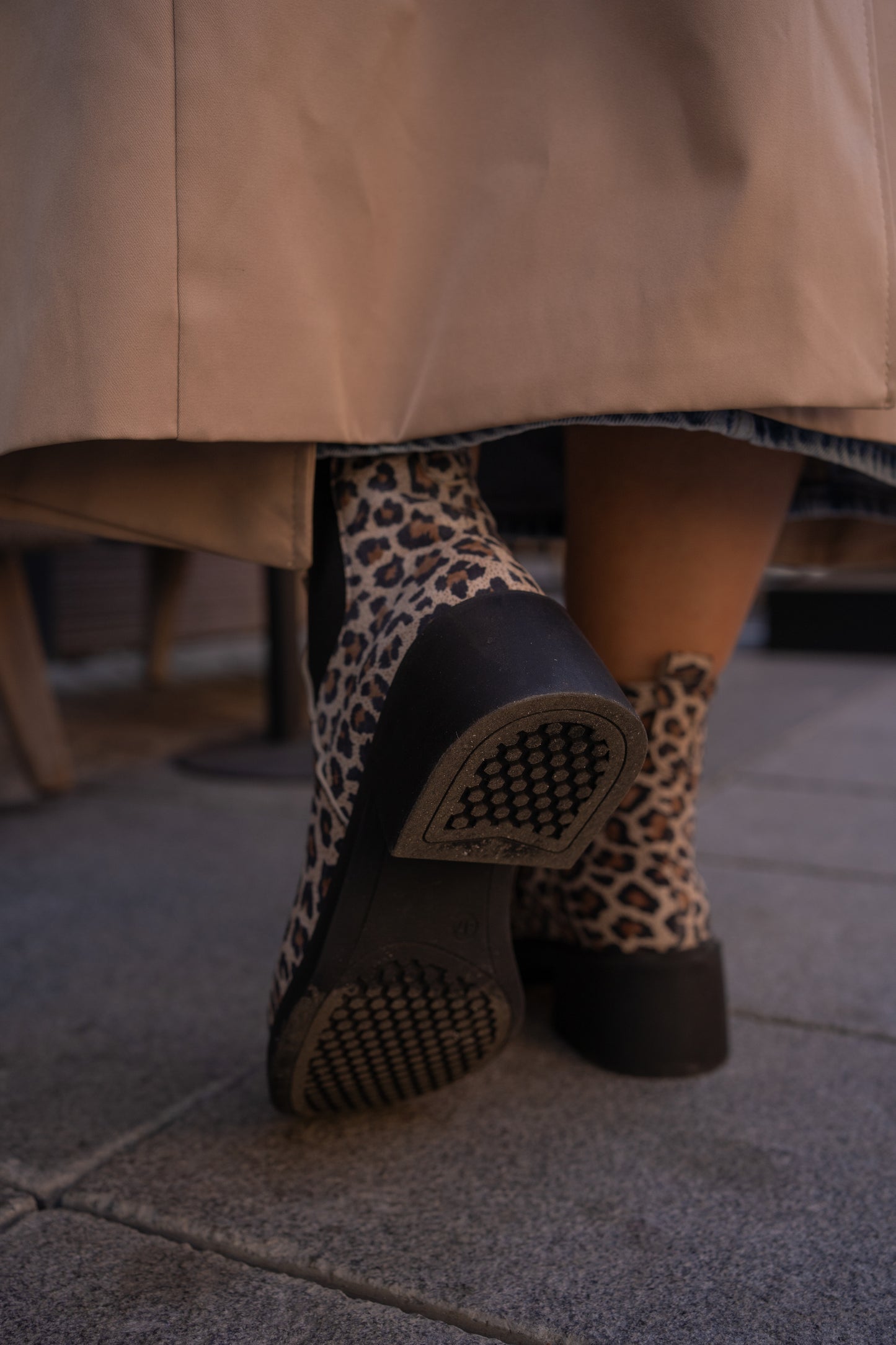 Women's Chelsea Boots in Leopard Suede