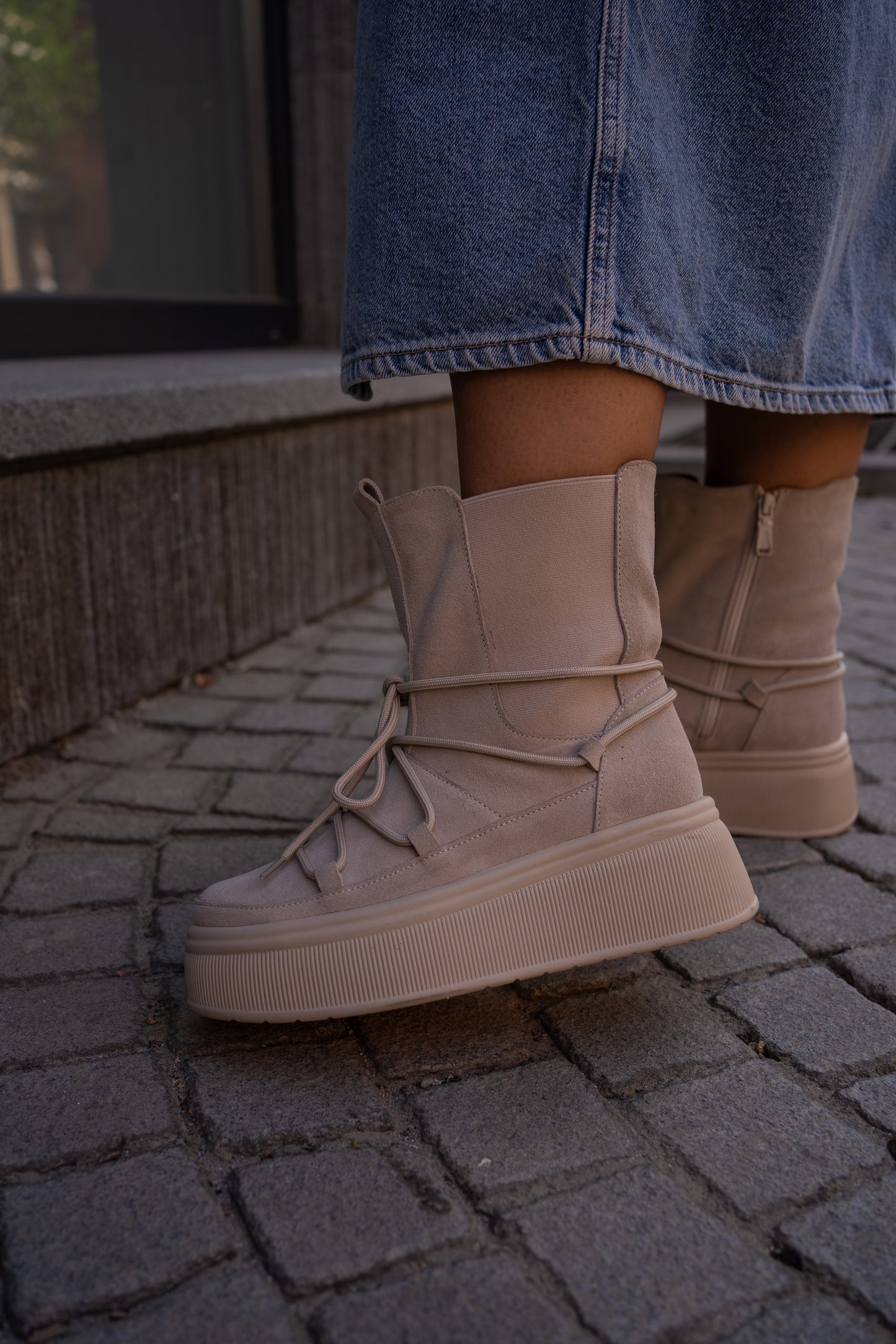 Custom-Made Women's Chelsea Boots in Ugg Style