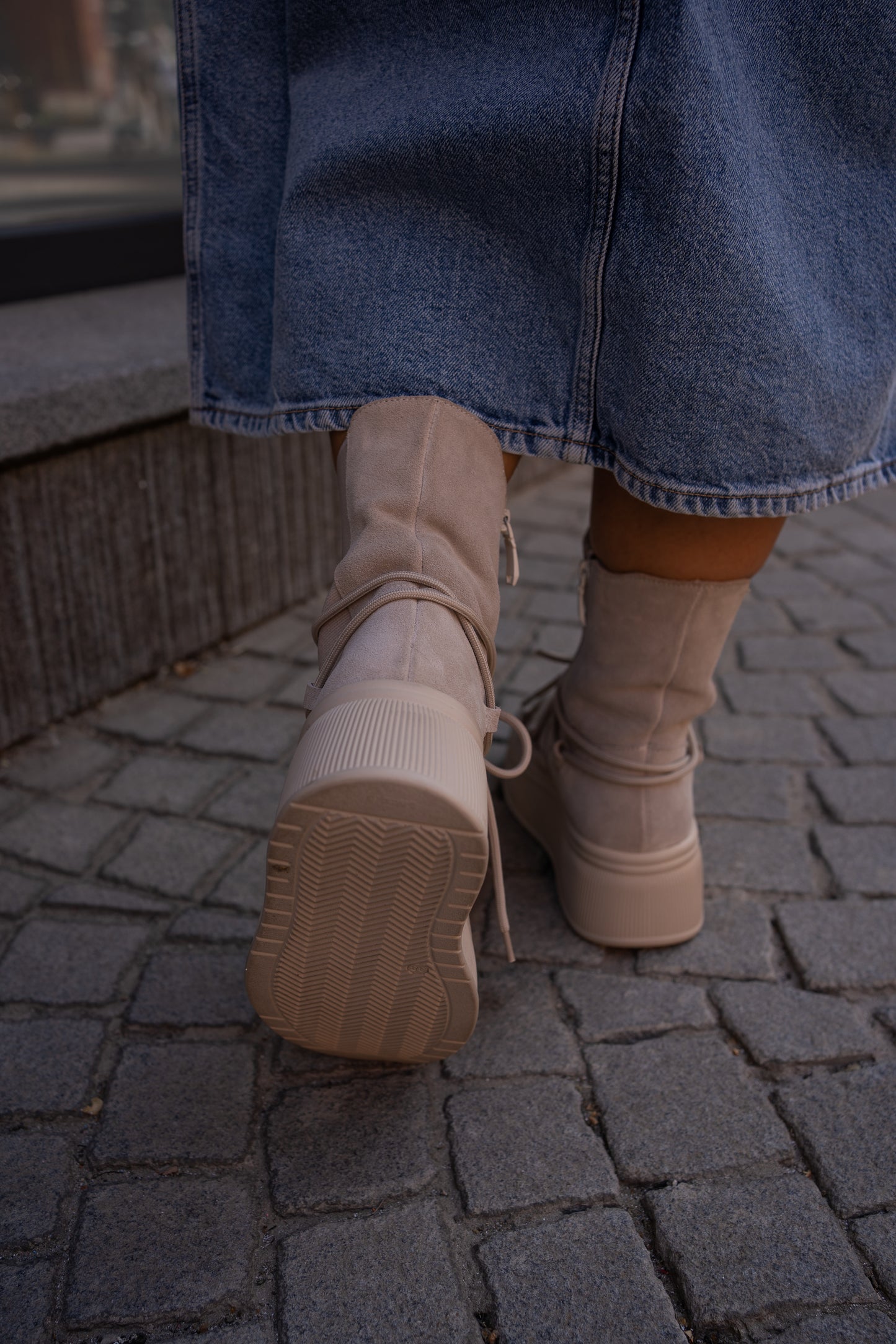 Custom-Made Women's Chelsea Boots in Ugg Style