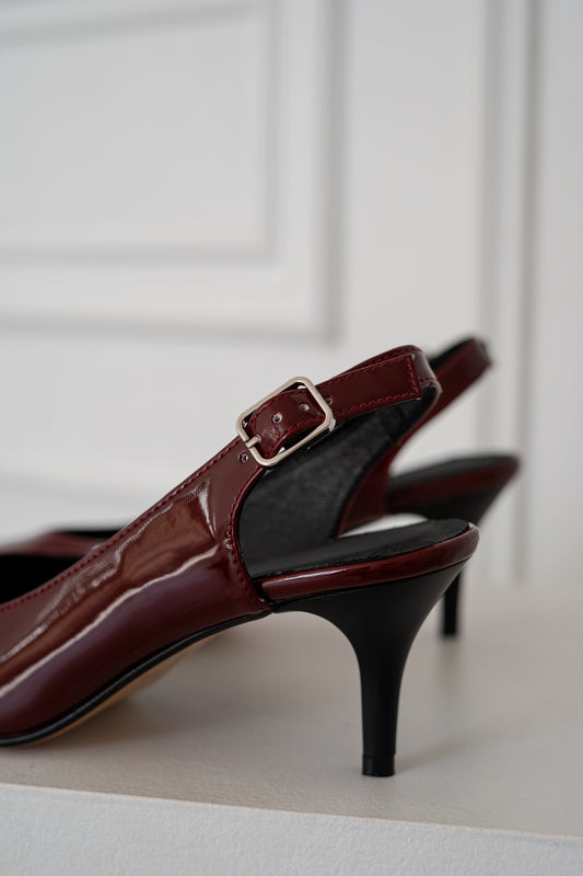 Бордові туфлі на підборах з лакованої шкіри